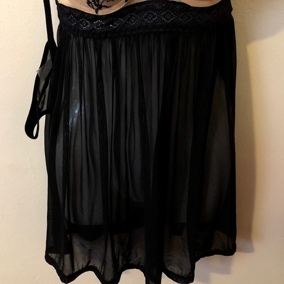 ❌🚫SOLD❌🚫Sexy 2Pc Baby Doll Lingerie - Picture 3 of 8